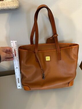 Dooney & Bourke Tan Pebble Leather Tote with Gold Plaque